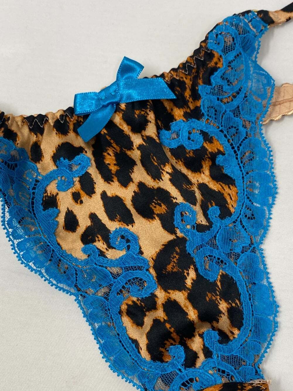 Agent Provocateur Molly Leopard Turquoise Silk Thong AP3 Medium New - Picture 9 of 14